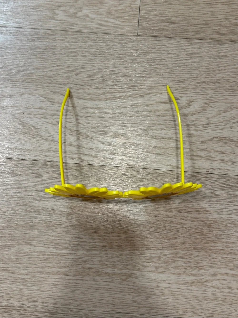 The Terrifier 2 Sunflower Sunglasses Halloween Costume Yellow Accessory i17